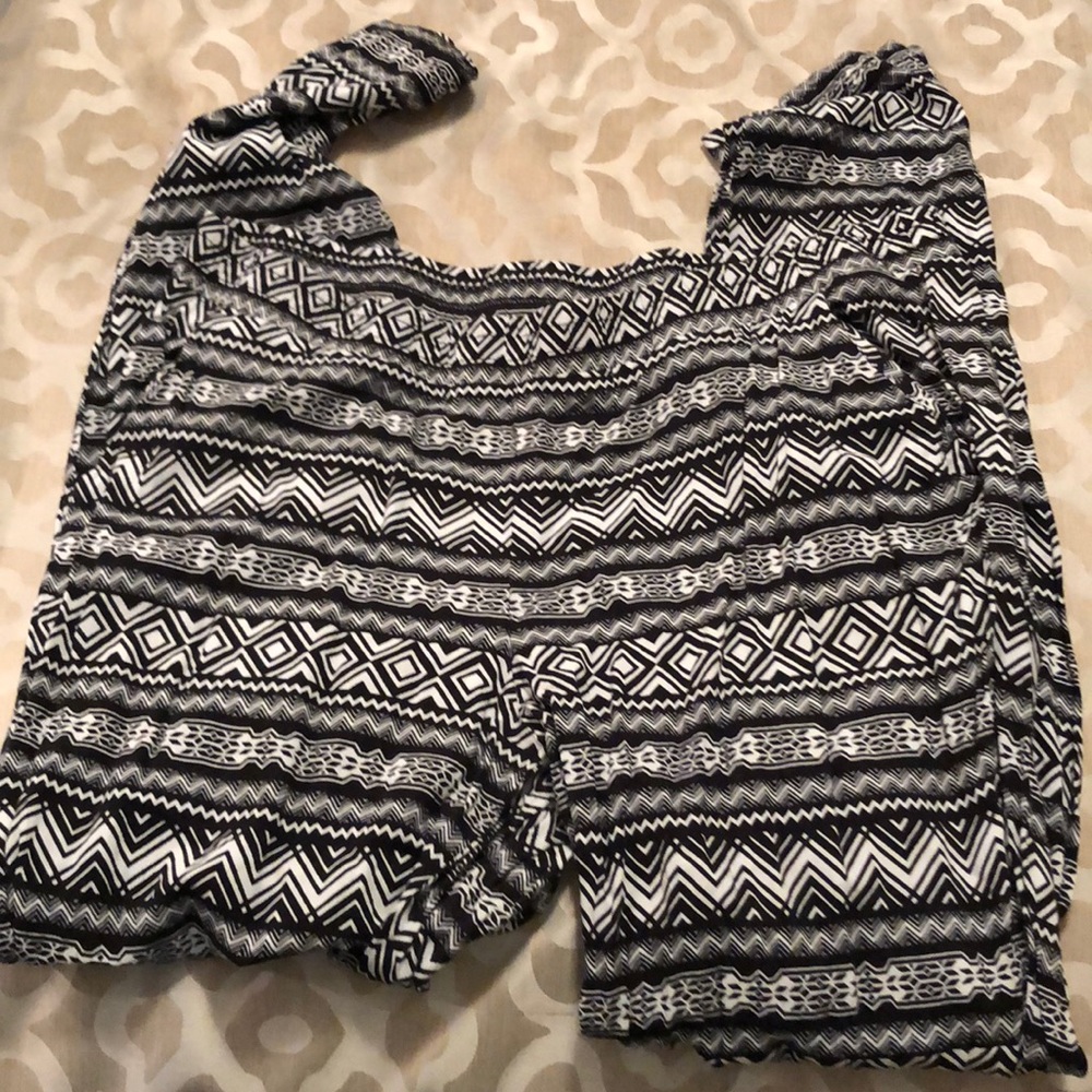 Black and white Aztec pants